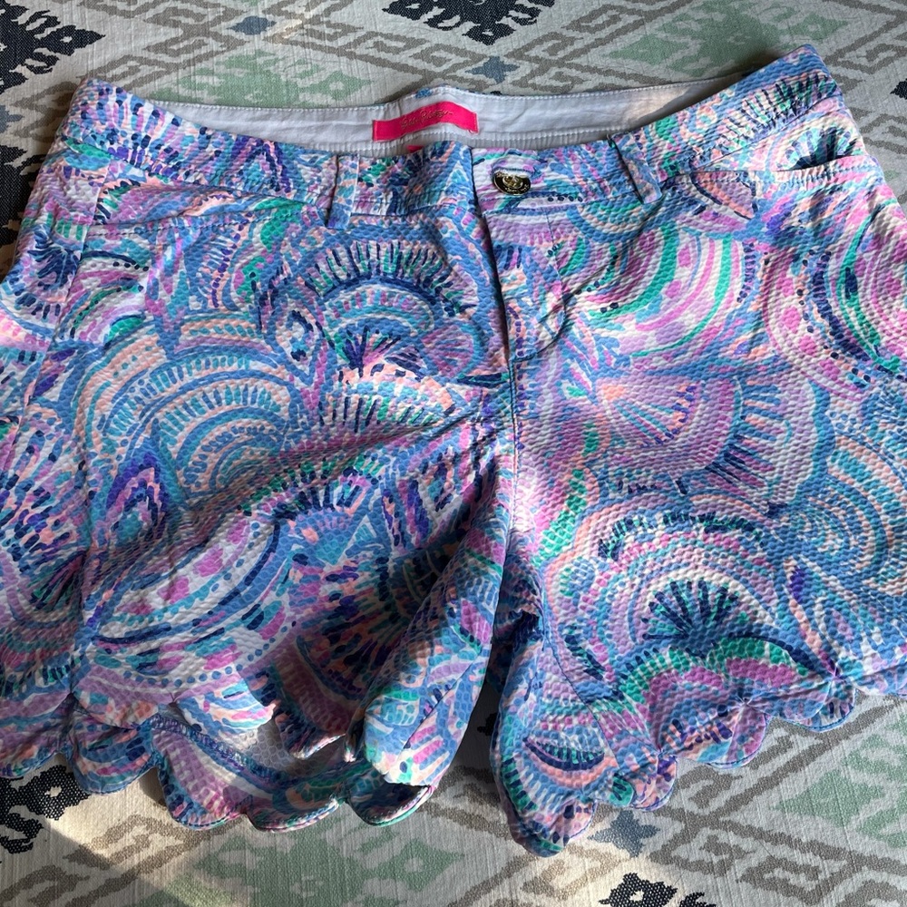 Lilly Pulitzer Buttercup Shorts in Happy as a Clam